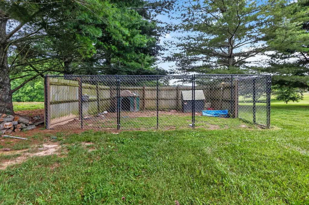 986 Tennessee Ridge Road Liberty KY 42539