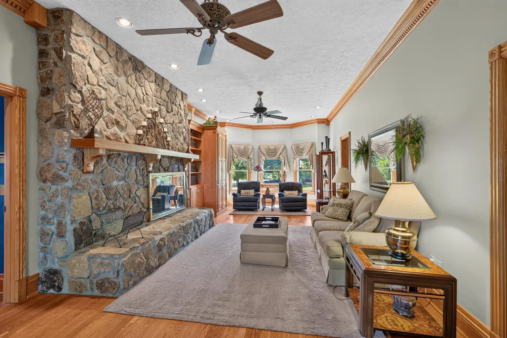 5845 Ky Highway 590 Lancaster KY 40444