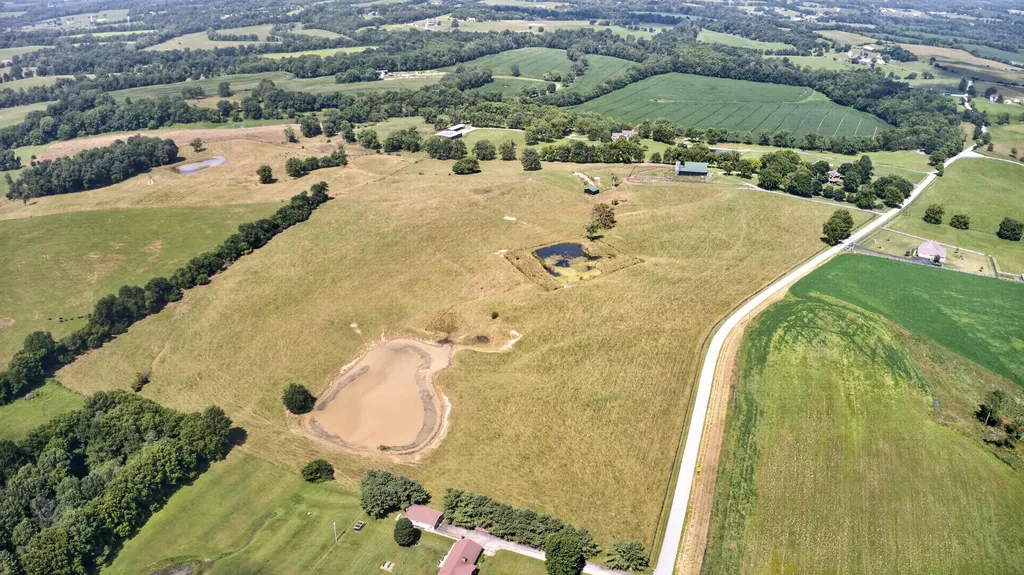 5845 Ky Highway 590 Lancaster KY 40444