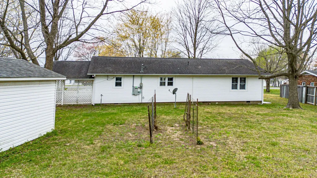 1731 Us Highway 68 Benton KY 42025