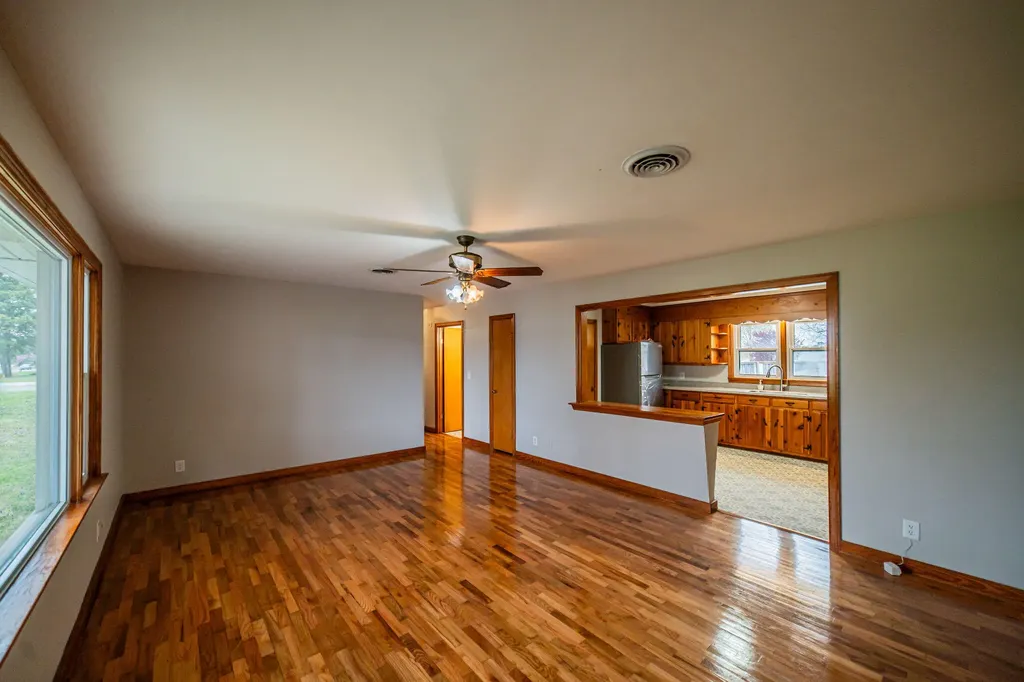 1731 Us Highway 68 Benton KY 42025