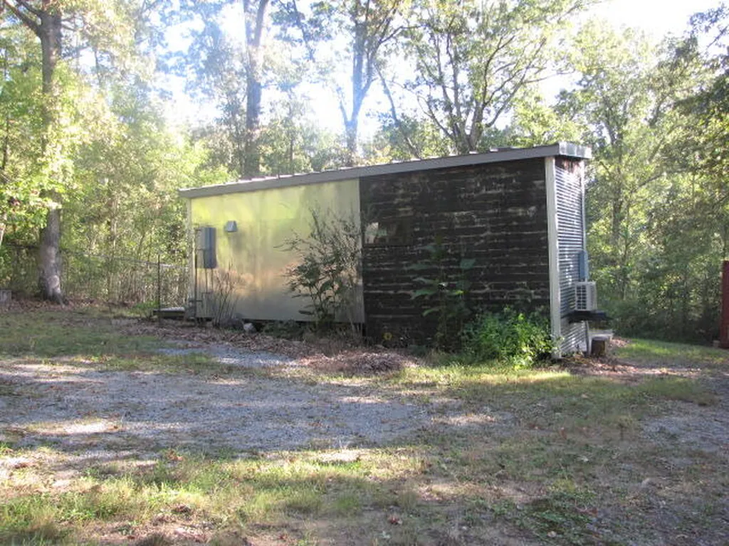 94 Riveria Road Gilbertsville KY 42044