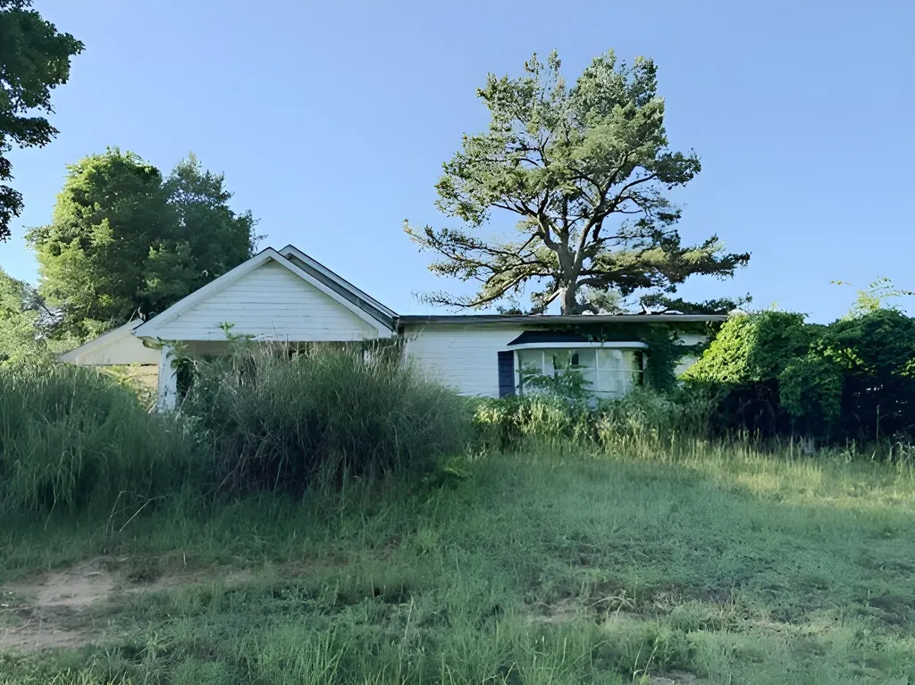 571 Ayers Lane Scottsville KY 42164