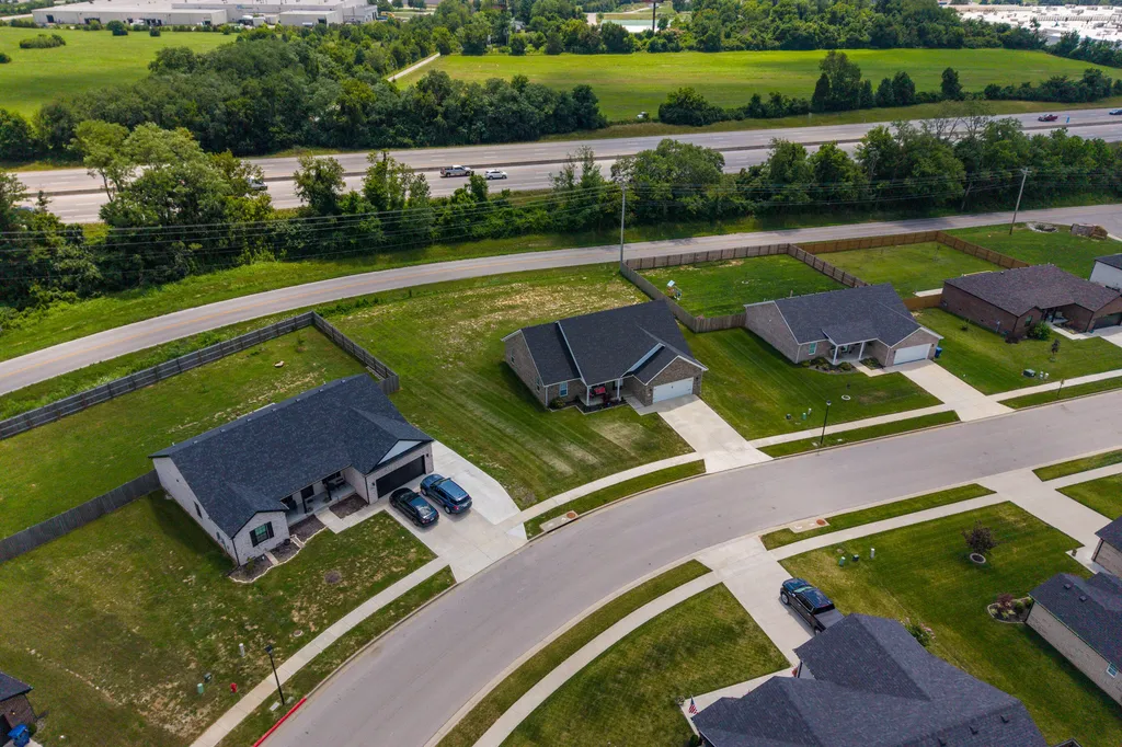 143 Patriot Trail Berea KY 40403
