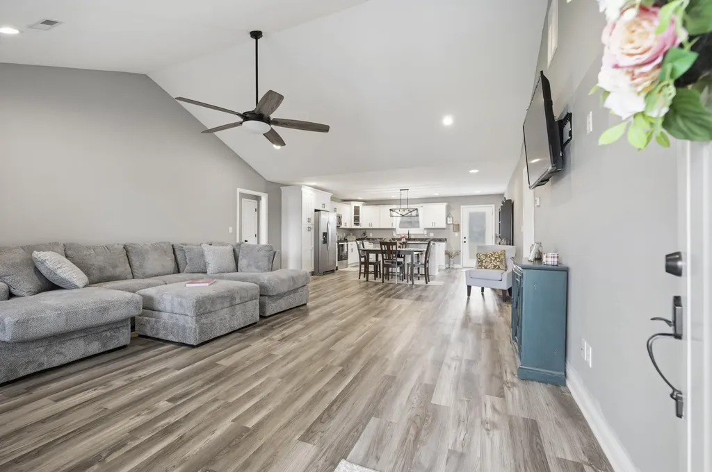143 Patriot Trail Berea KY 40403