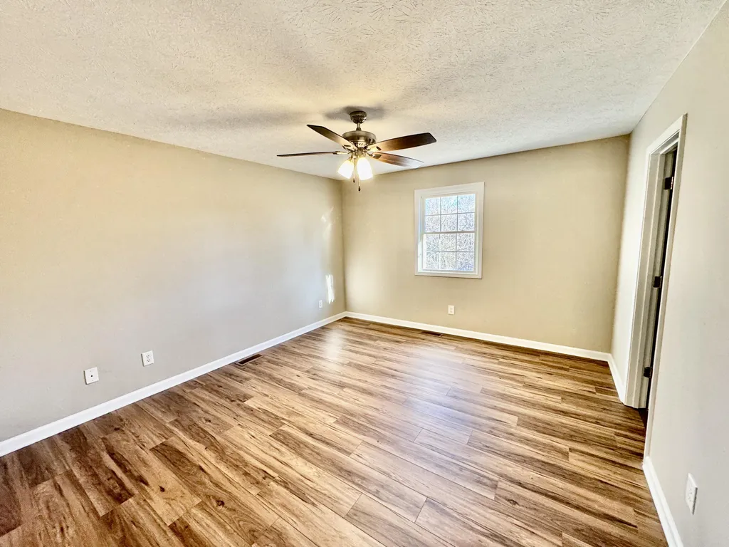 509 Hillview Drive Cadiz KY 42211