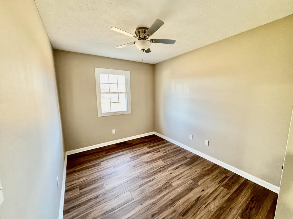 509 Hillview Drive Cadiz KY 42211