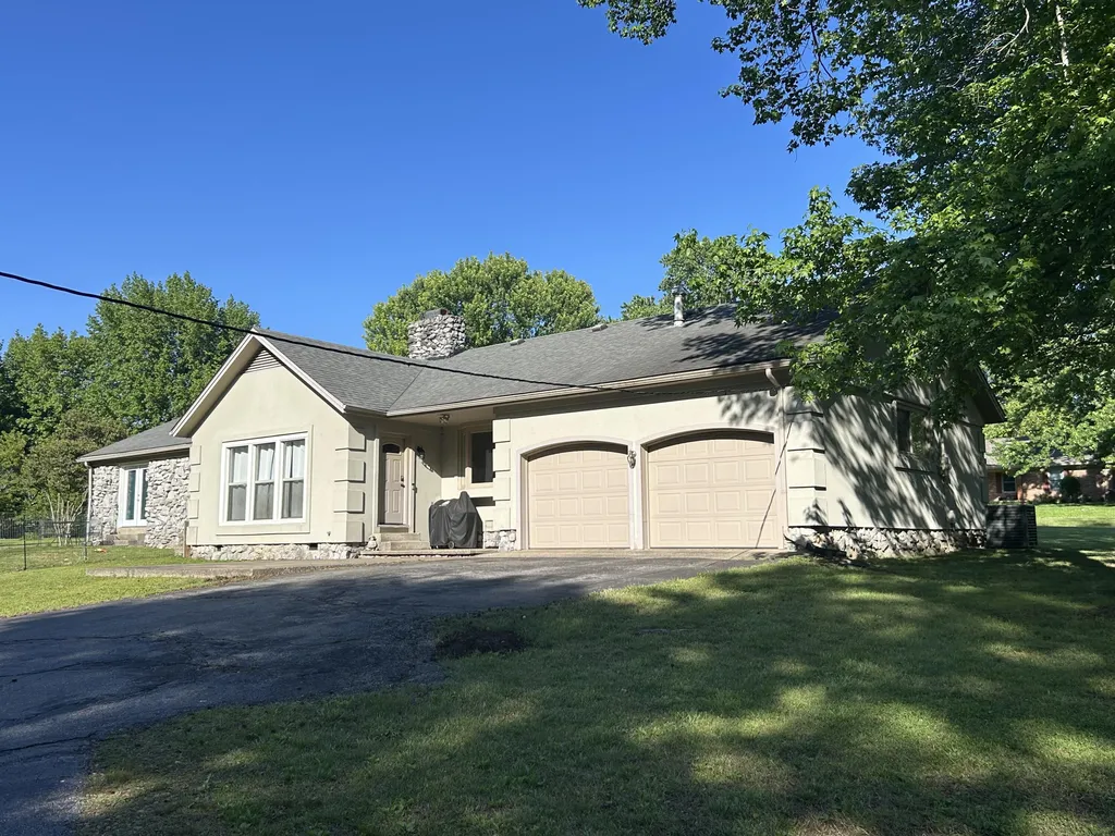 359 Rhea Lee Drive Paducah KY 42001