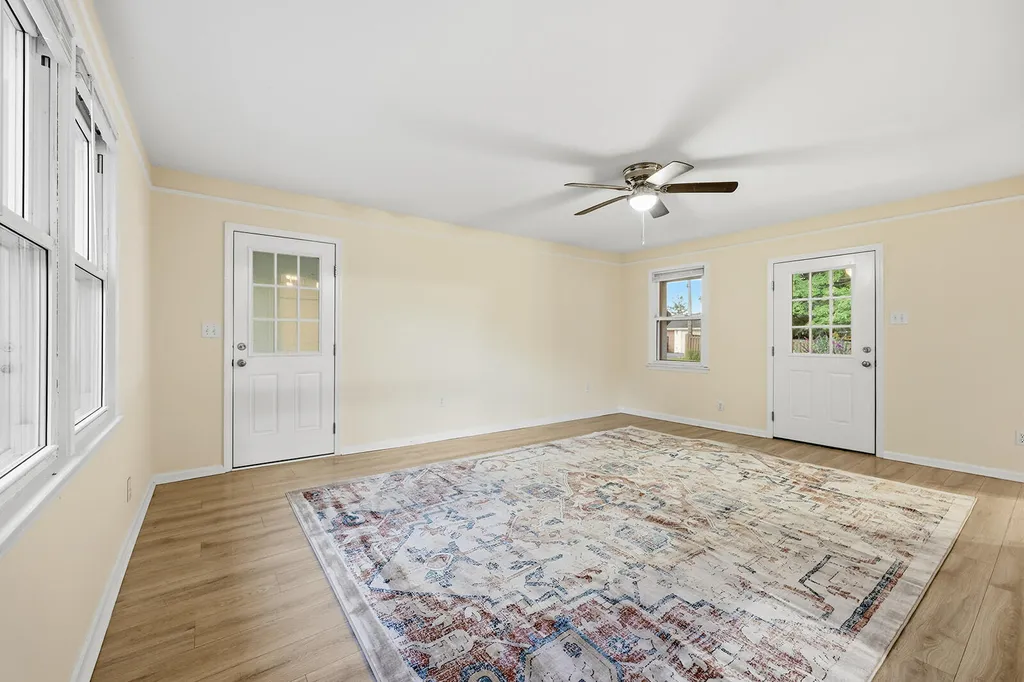 321 Sunset Drive Lawrenceburg KY 40342