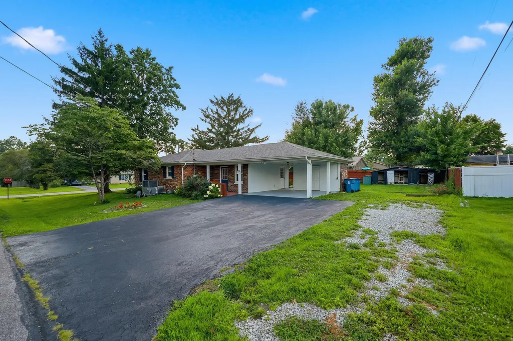 321 Sunset Drive Lawrenceburg KY 40342