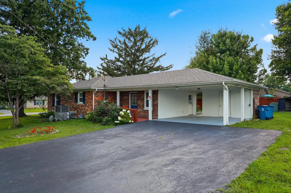 321 Sunset Drive Lawrenceburg KY 40342