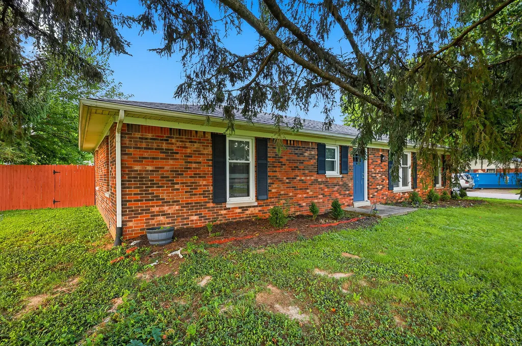 321 Sunset Drive Lawrenceburg KY 40342