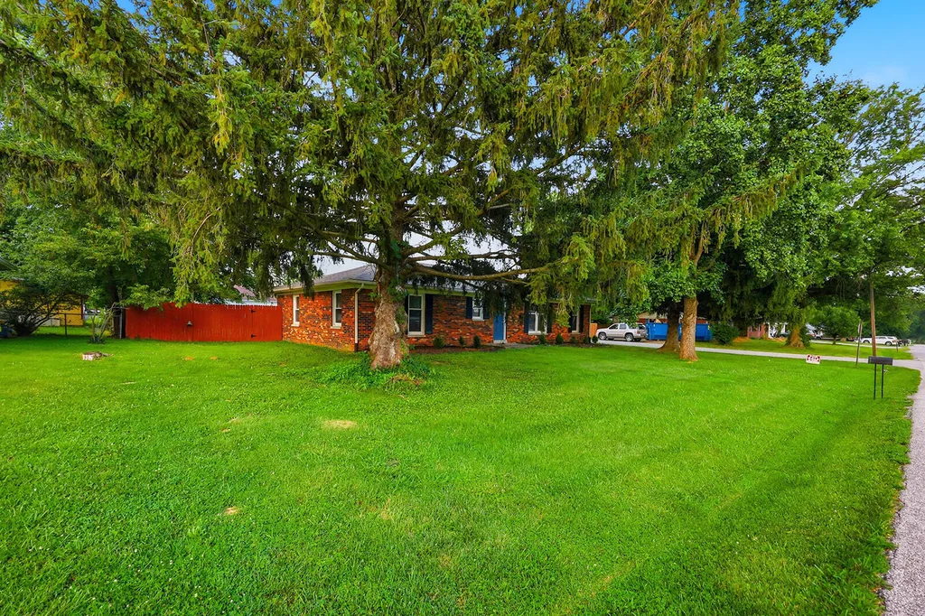 321 Sunset Drive Lawrenceburg KY 40342
