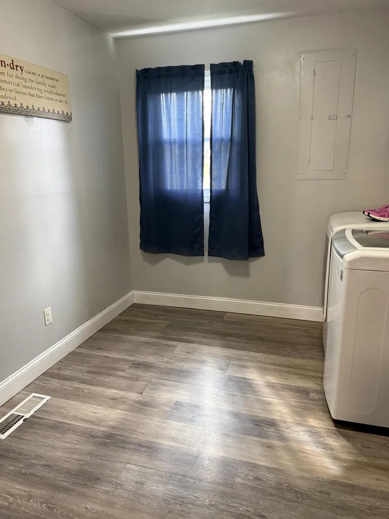 188 Princess Jennifer Drive Calvert City KY 42029