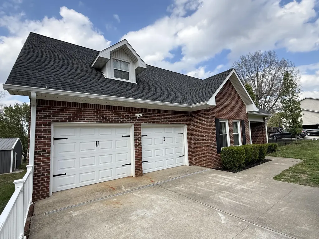 188 Princess Jennifer Drive Calvert City KY 42029