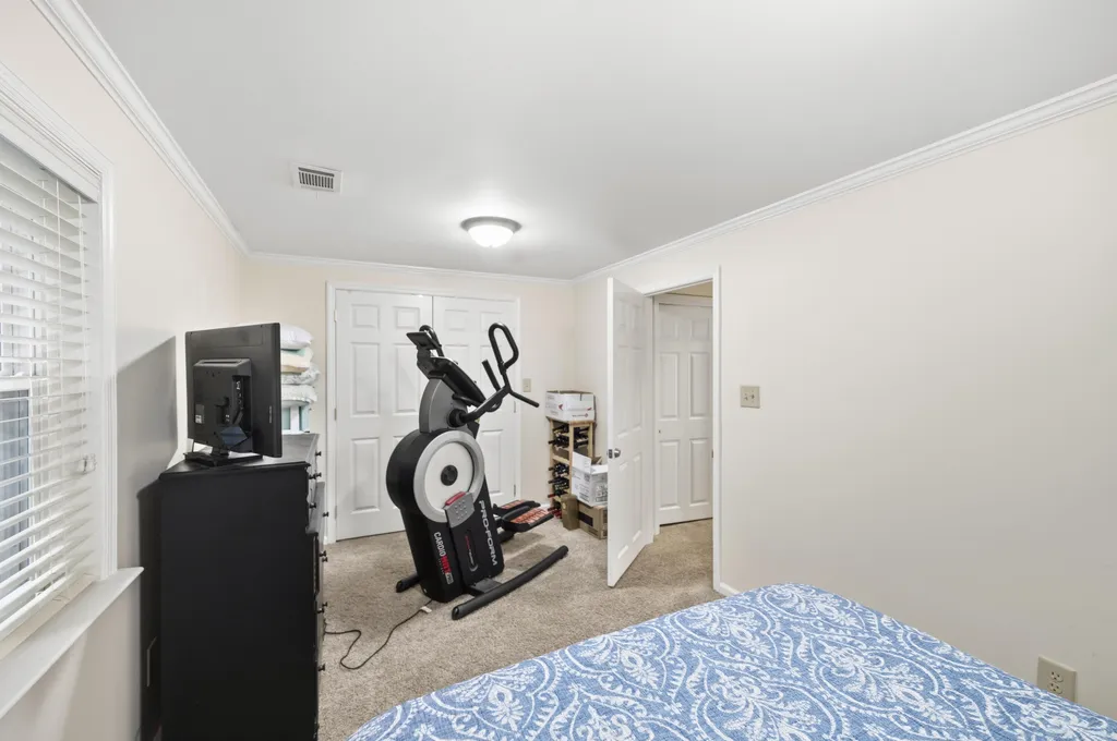 395 Redding Road Lexington KY 40517
