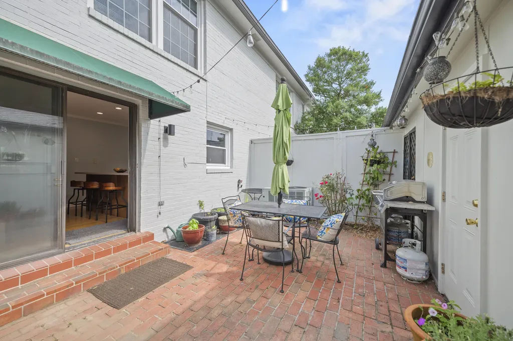 395 Redding Road Lexington KY 40517