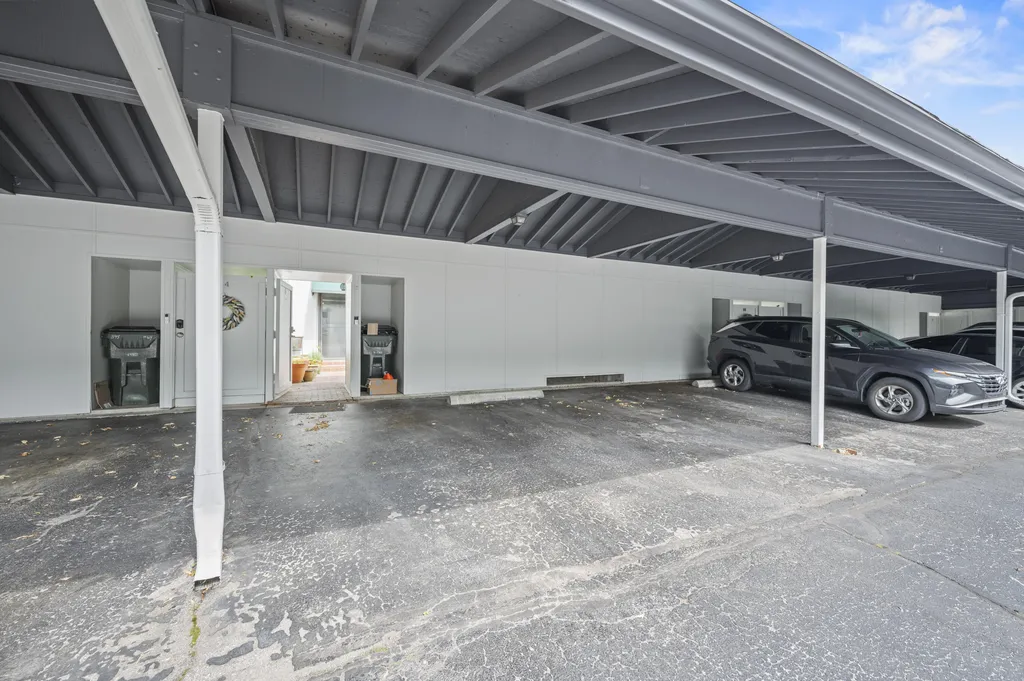 395 Redding Road Lexington KY 40517