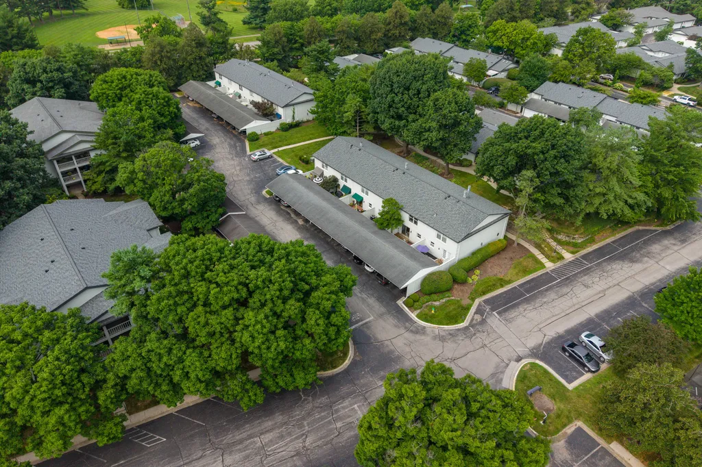 395 Redding Road Lexington KY 40517
