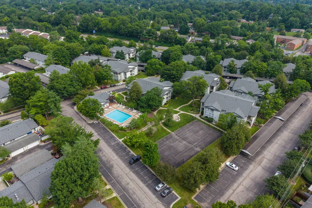 395 Redding Road Lexington KY 40517