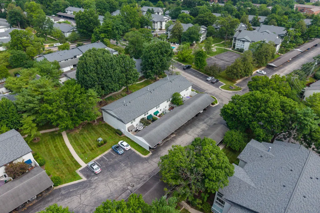 395 Redding Road Lexington KY 40517