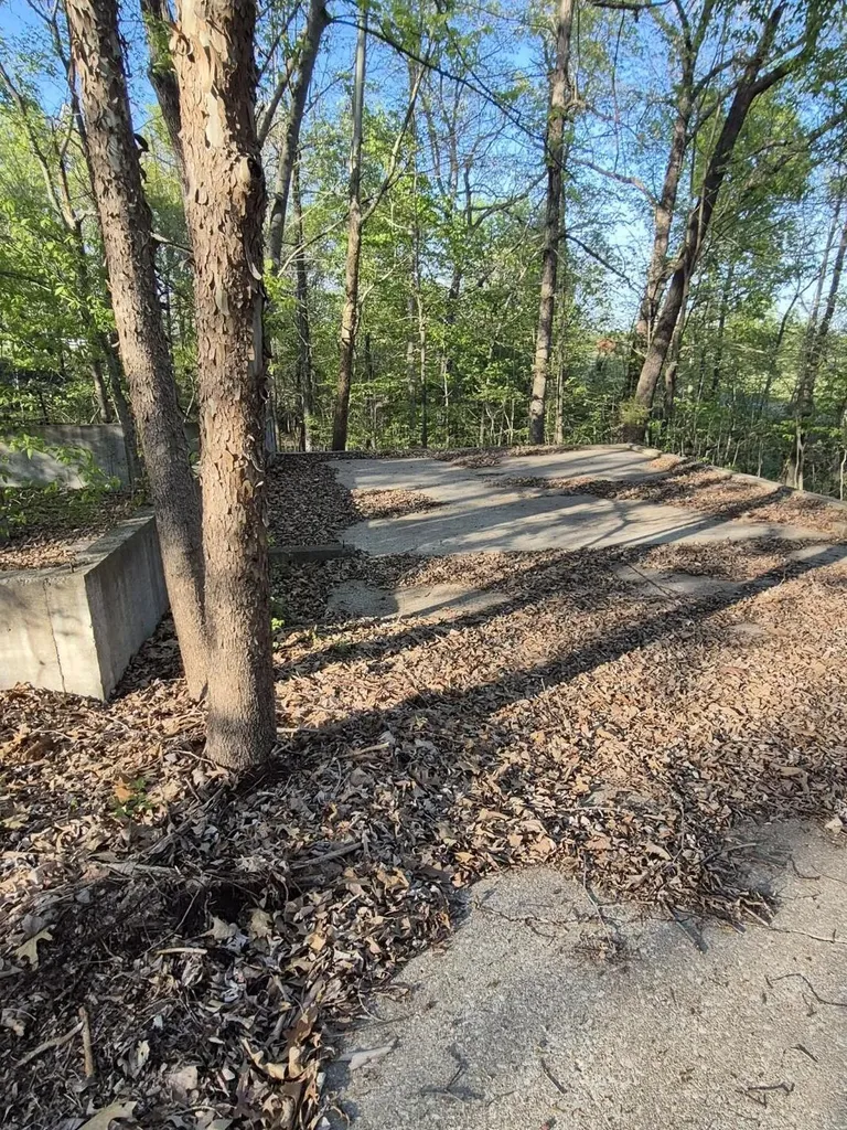63OB00002 Bear Run Trail Benton KY 42025