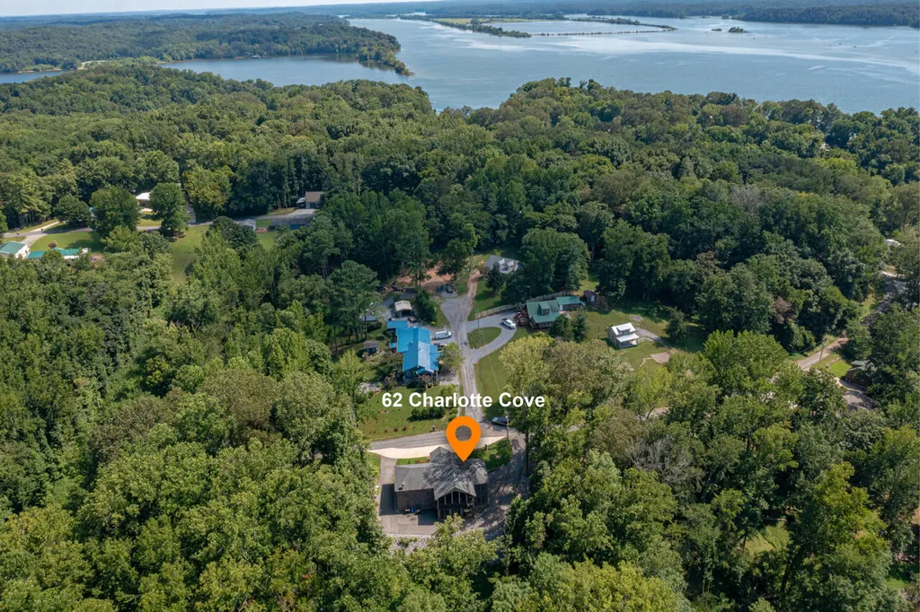 62 Charlotte Cove Cadiz KY 42211