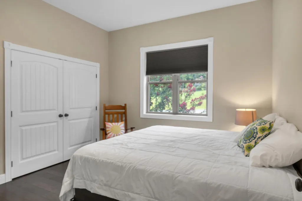 62 Charlotte Cove Cadiz KY 42211