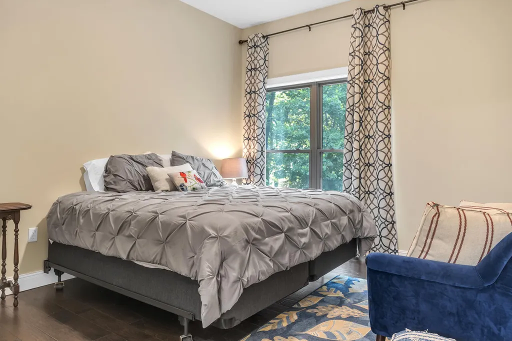 62 Charlotte Cove Cadiz KY 42211