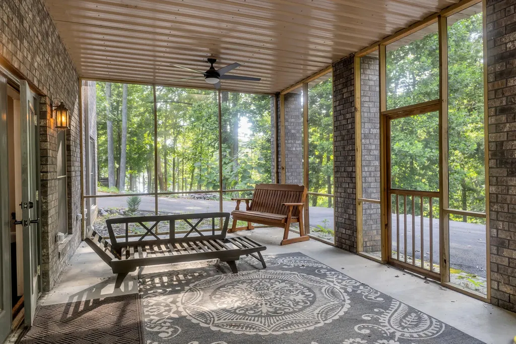 62 Charlotte Cove Cadiz KY 42211