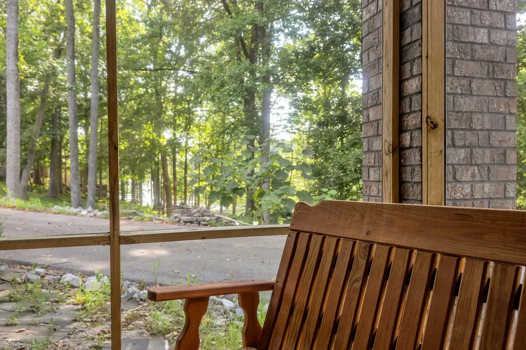 62 Charlotte Cove Cadiz KY 42211