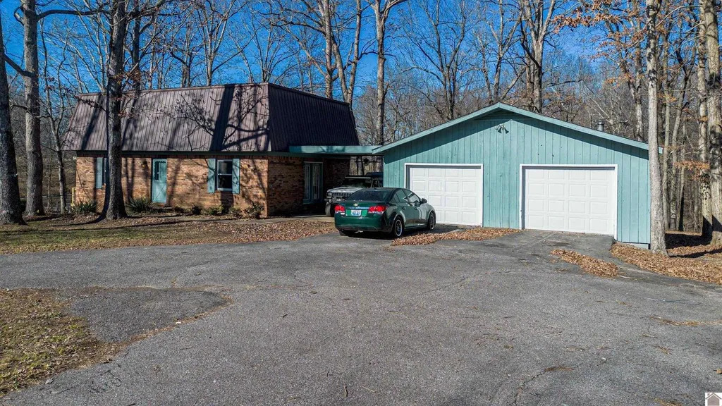181 Woodland Drive Benton KY 42025