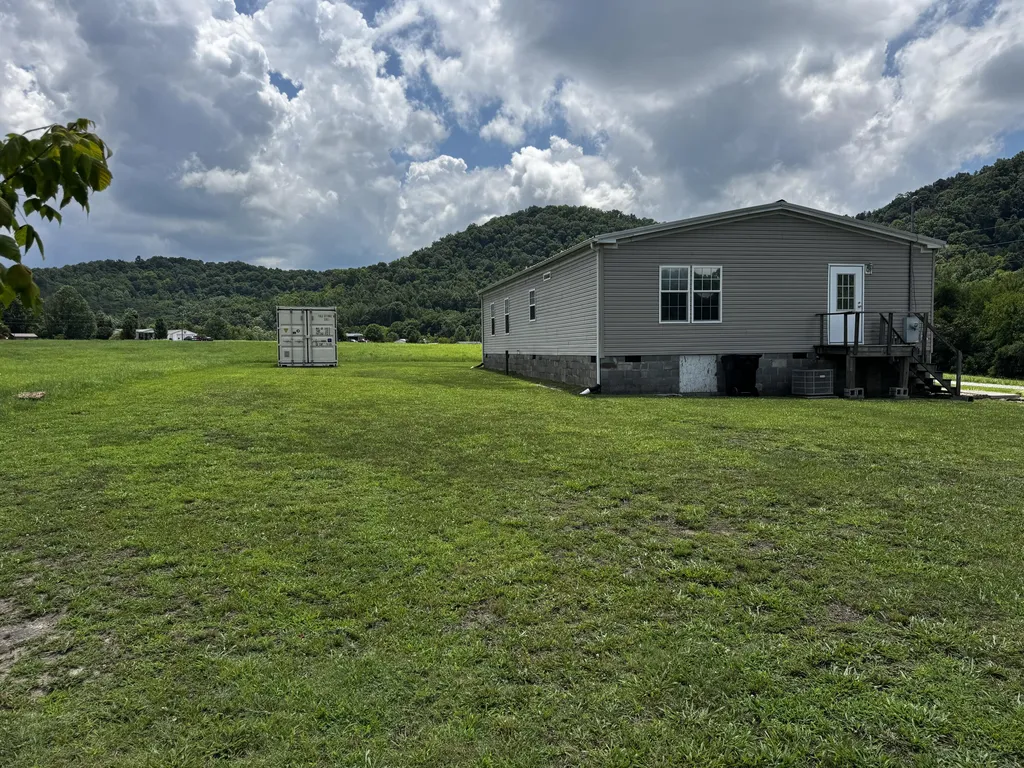 660 Steven Lane Williamsburg KY 40769