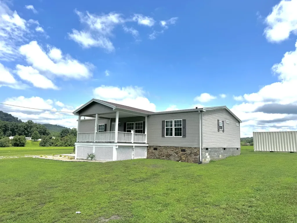 660 Steven Lane Williamsburg KY 40769