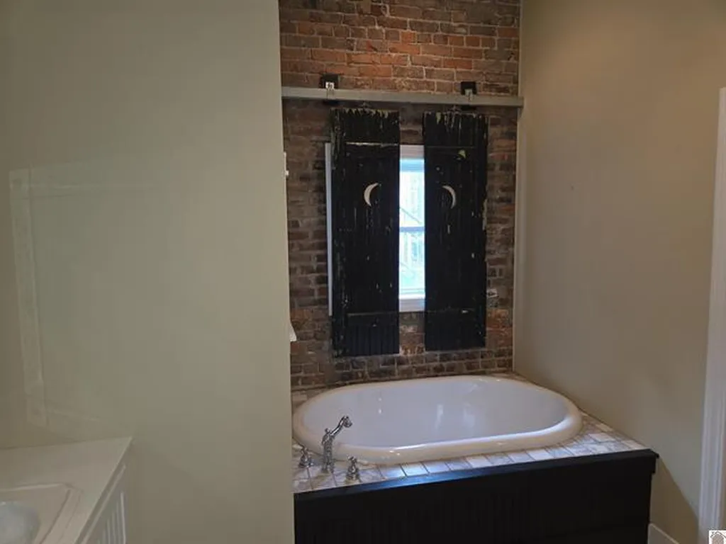 117 N 2nd Street Paducah KY 42001