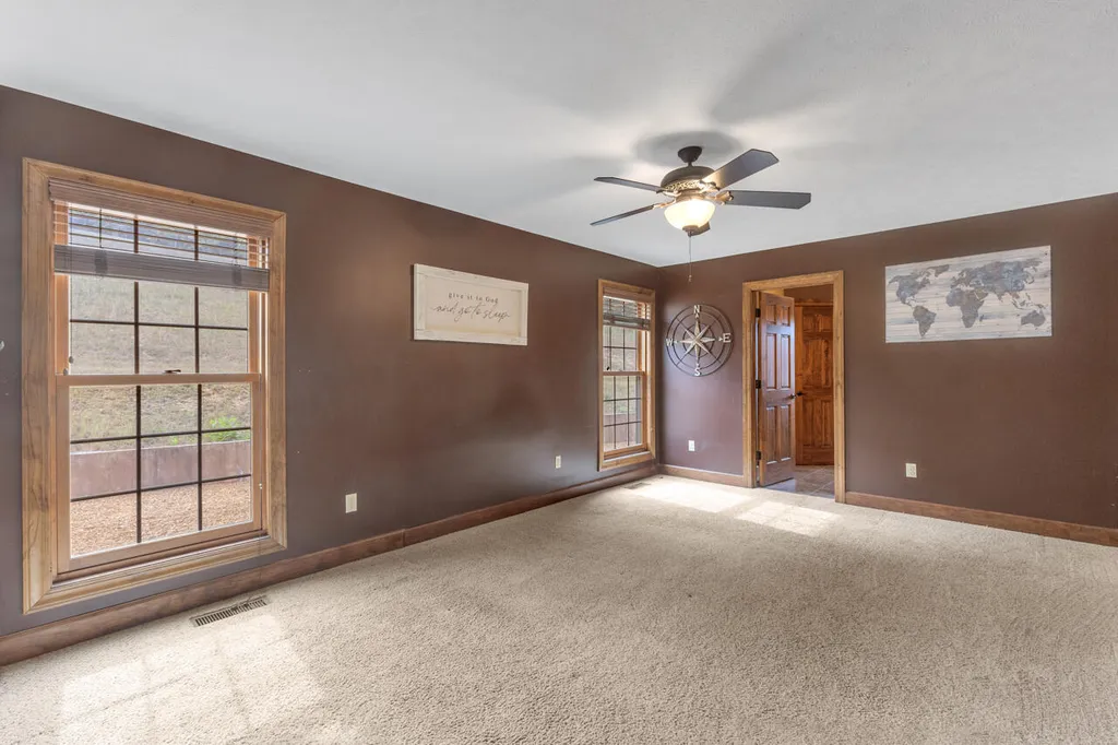 408 Holt Road Kuttawa KY 42055