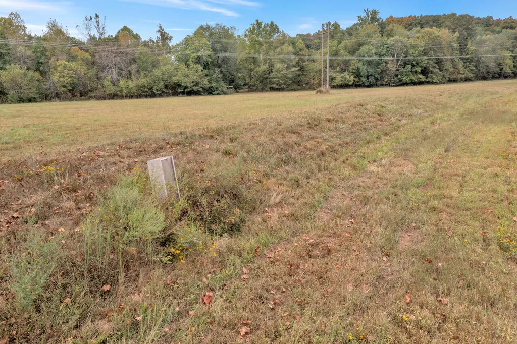 408 Holt Road Kuttawa KY 42055