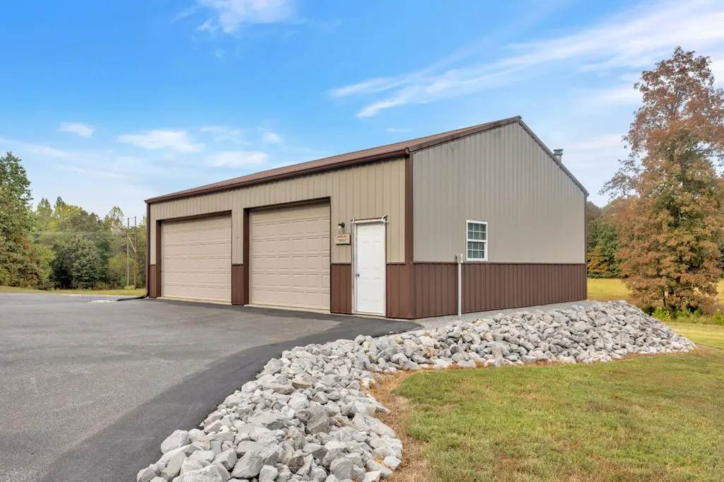 408 Holt Road Kuttawa KY 42055