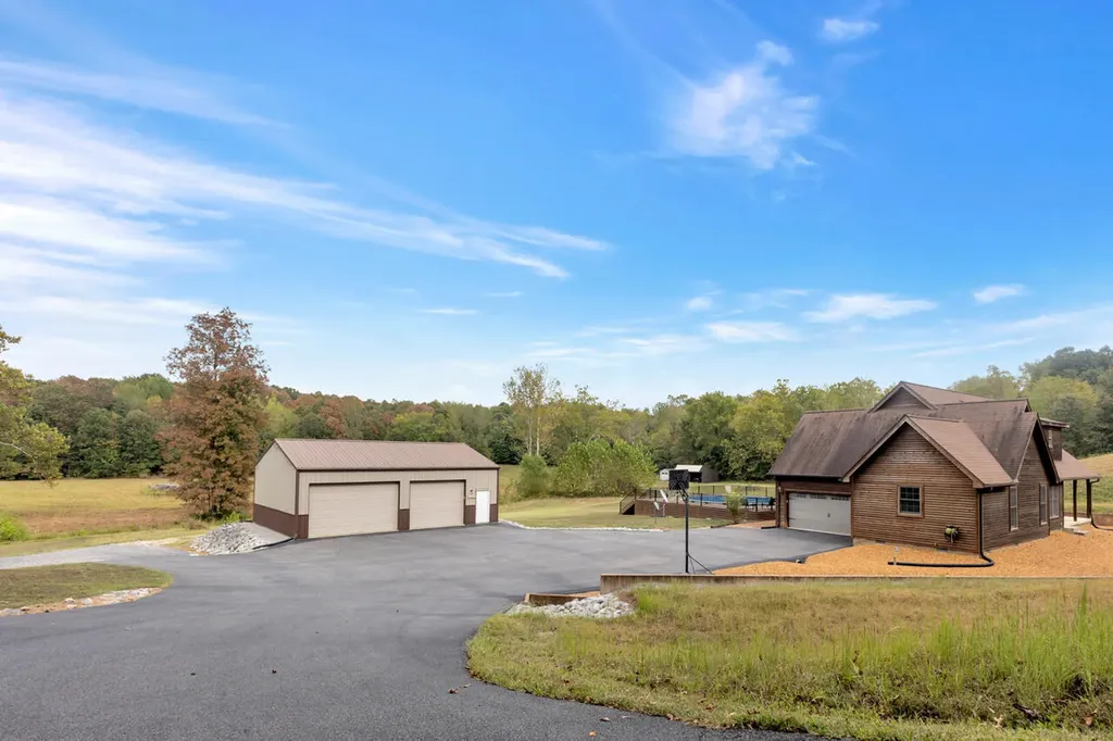 408 Holt Road Kuttawa KY 42055