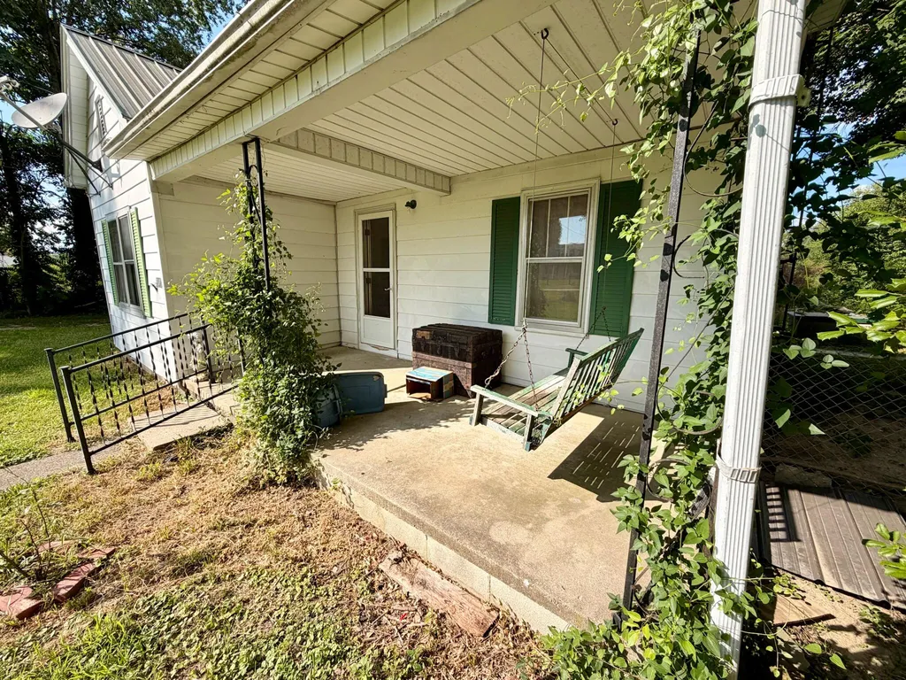 16431 E State Highway 70 Bethelridge KY 42516