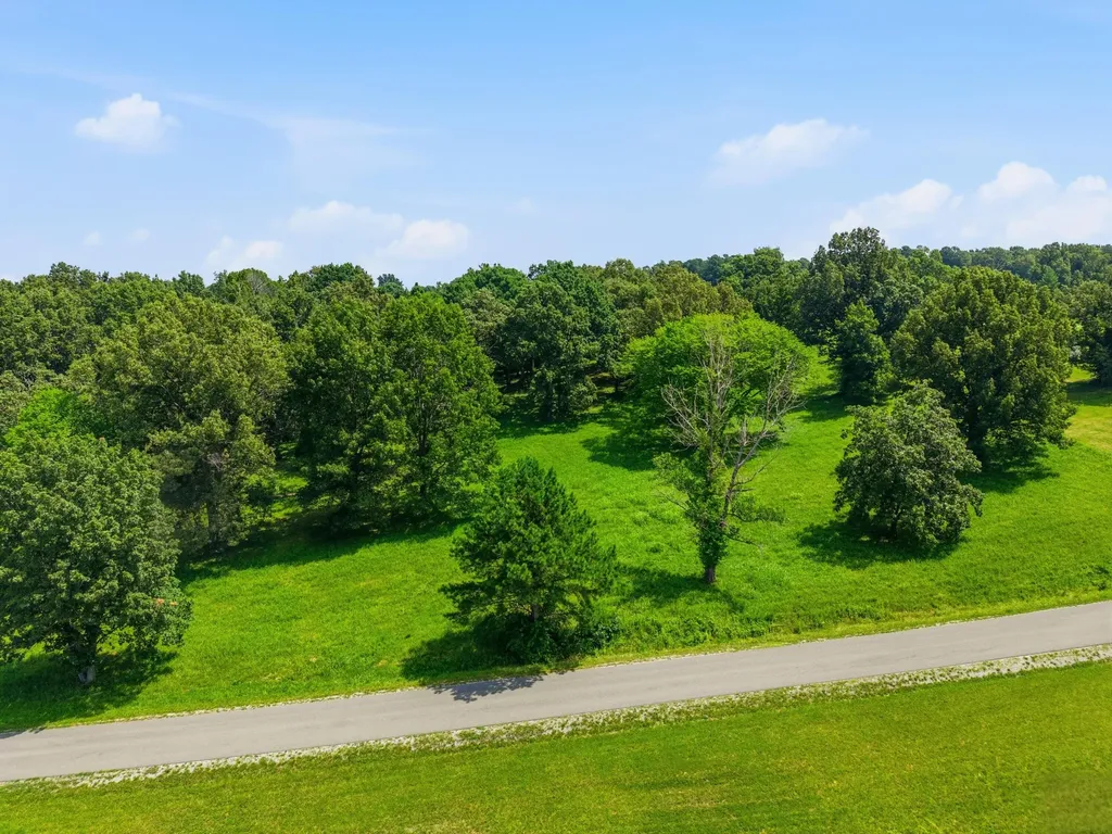 425 Paris Road Calvert City KY 42029