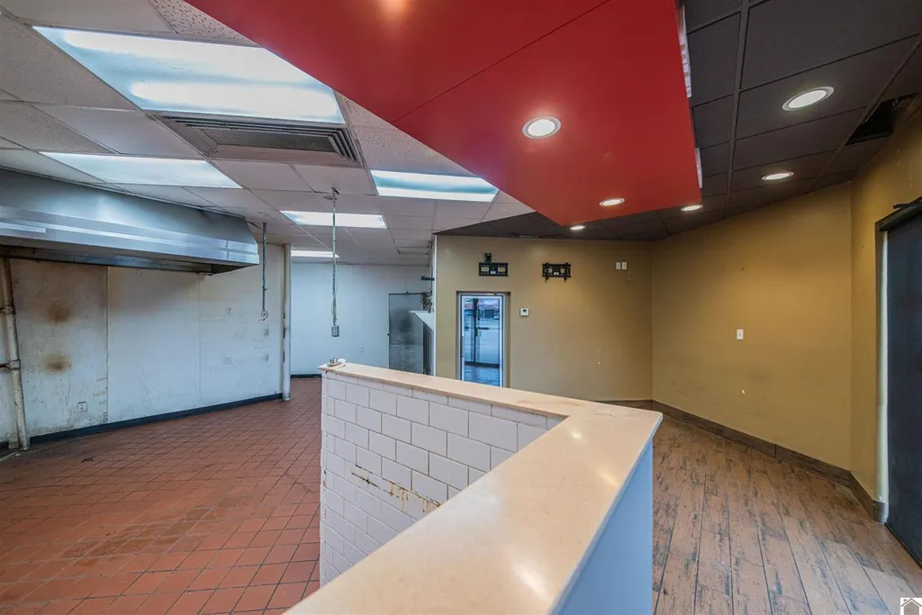 3240 Lone Oak Road Paducah KY 42003