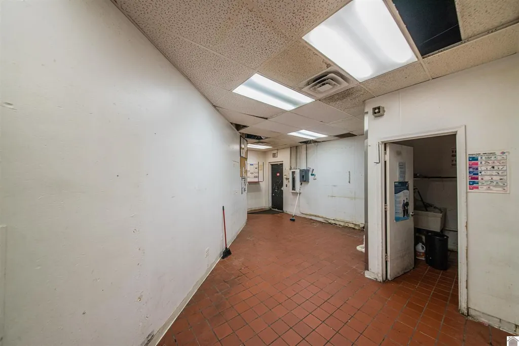 3240 Lone Oak Road Paducah KY 42003