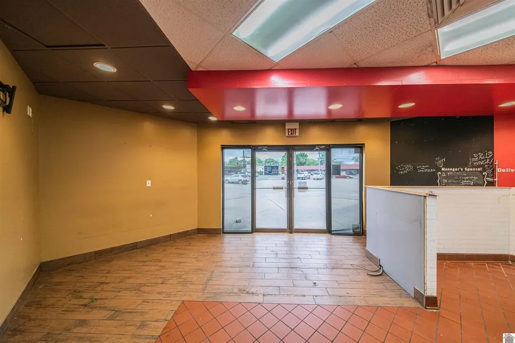3240 Lone Oak Road Paducah KY 42003
