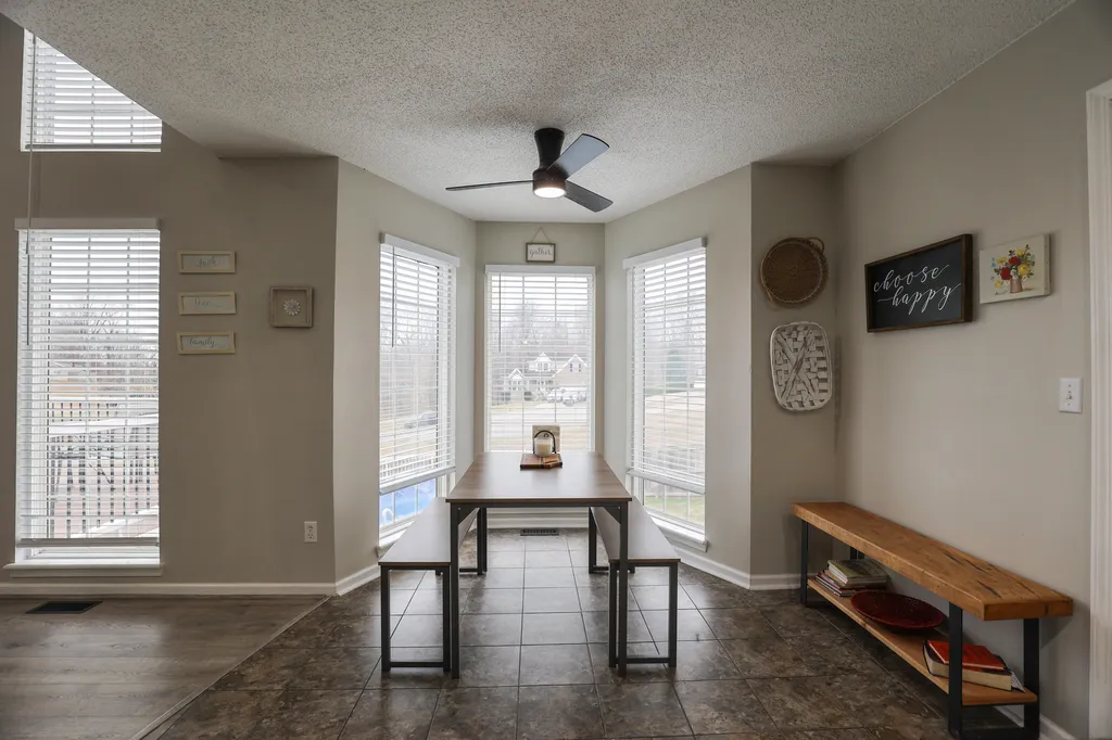 103 Summer Lane Kuttawa KY 42055
