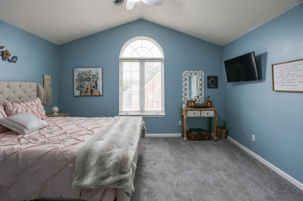 103 Summer Lane Kuttawa KY 42055