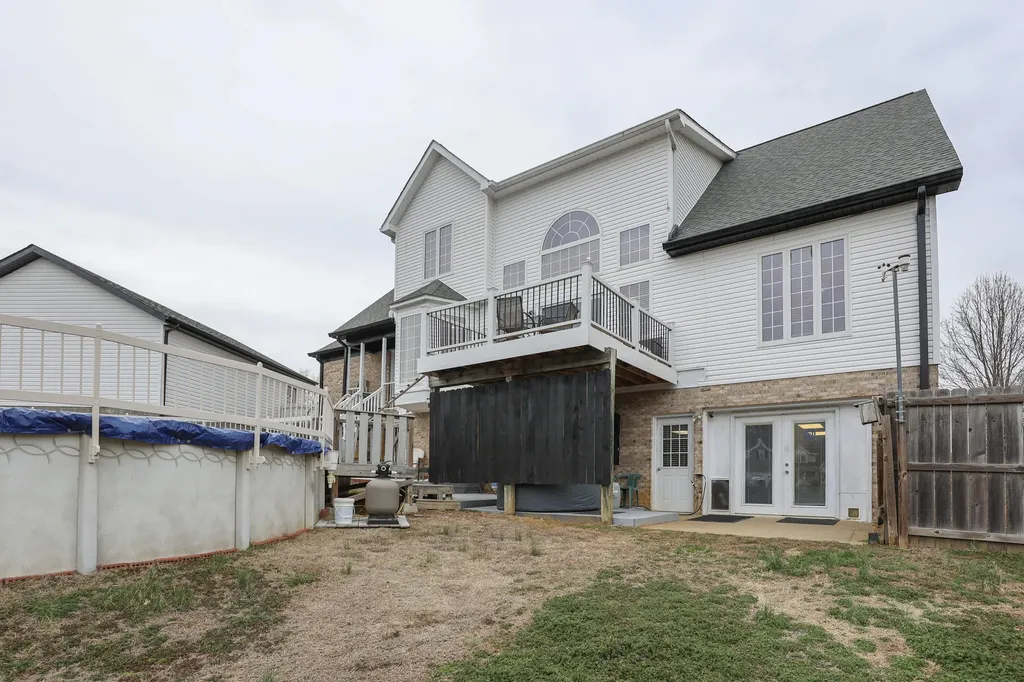 103 Summer Lane Kuttawa KY 42055