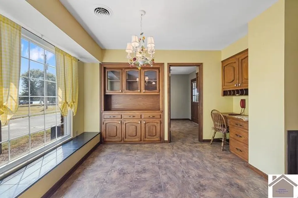 2431 Kentucky 307 Clinton KY 42031