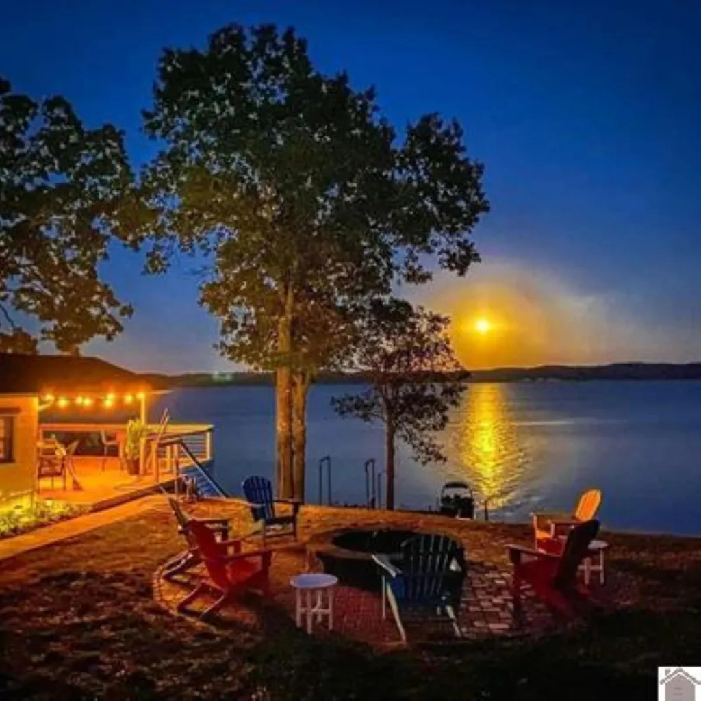 110 Lakeshore Drive New Concord KY 42076