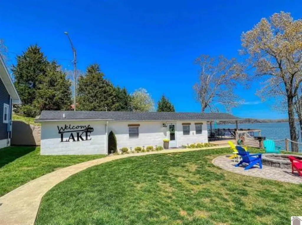 110 Lakeshore Drive New Concord KY 42076